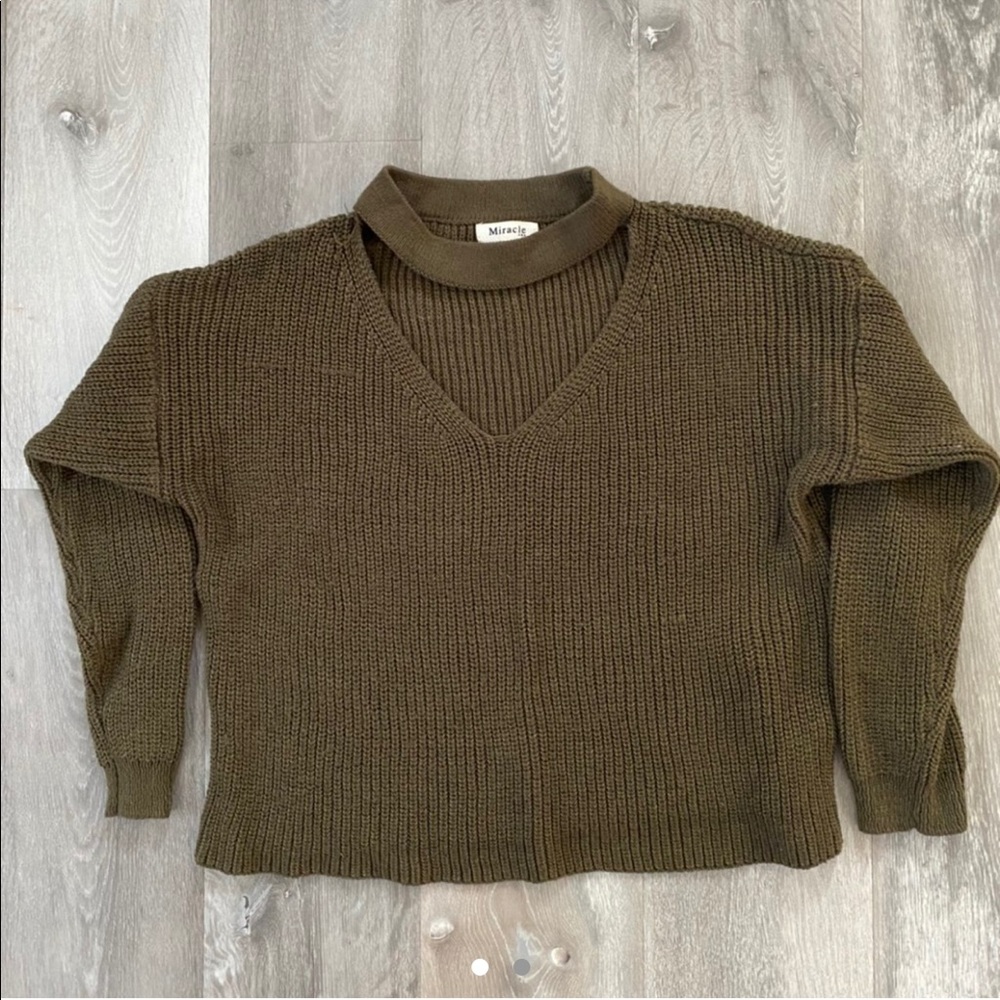 olive green knit choker crewneck